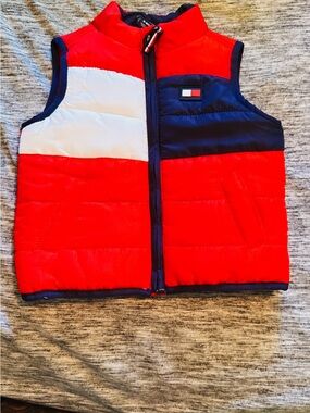 NWOT Tommy Hilfiger Red Navy White Puffer Vest - Kids